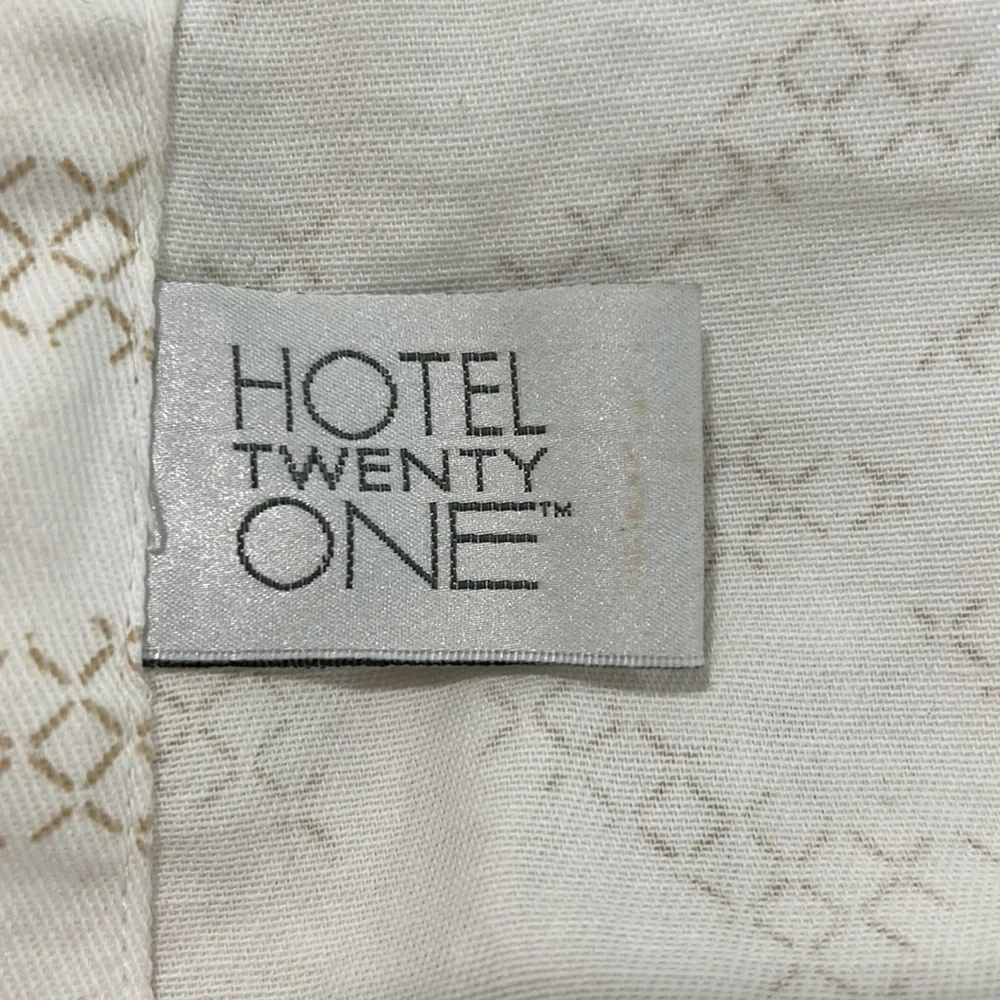 Hotel Twenty One 100% cotton shower curtain